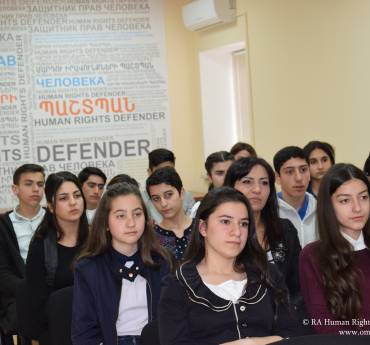 Արմավիրի մարզի տարբեր դպրոցների աշակերտներ այցելել են Պաշտպանի աշխատակազմ